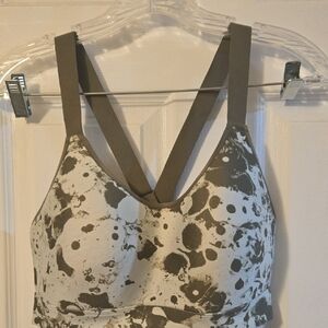Under Armour Green Intimates Bra with V-Neck Design